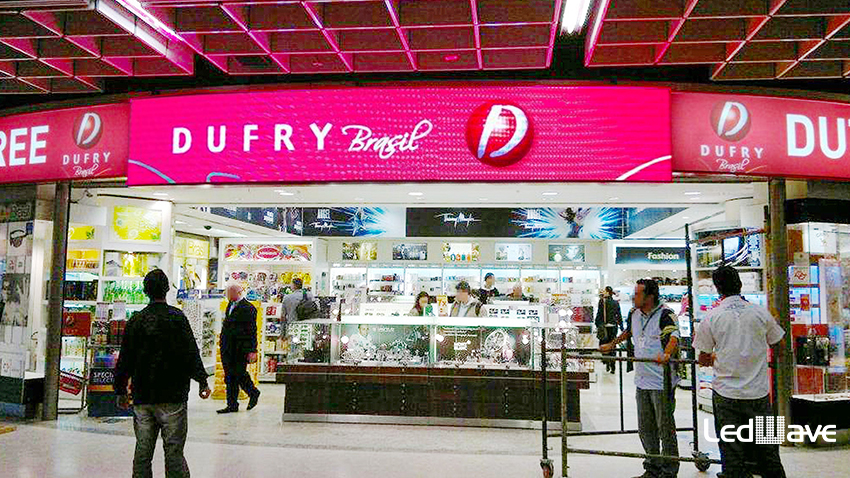 LedWave instala coluna de LED para a Dufry