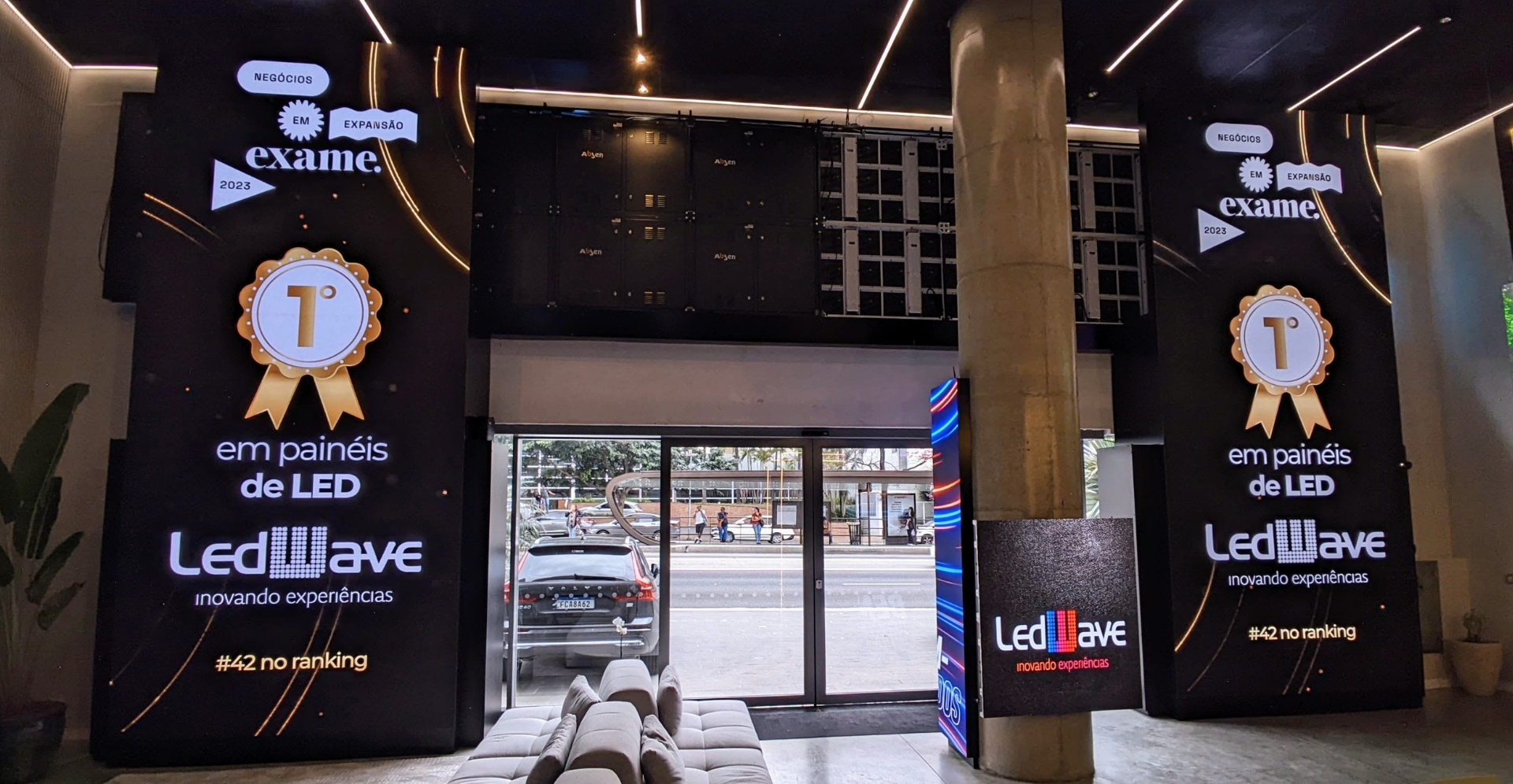 LedWave lidera o segmento de painéis de LED em premiação da Revista Exame