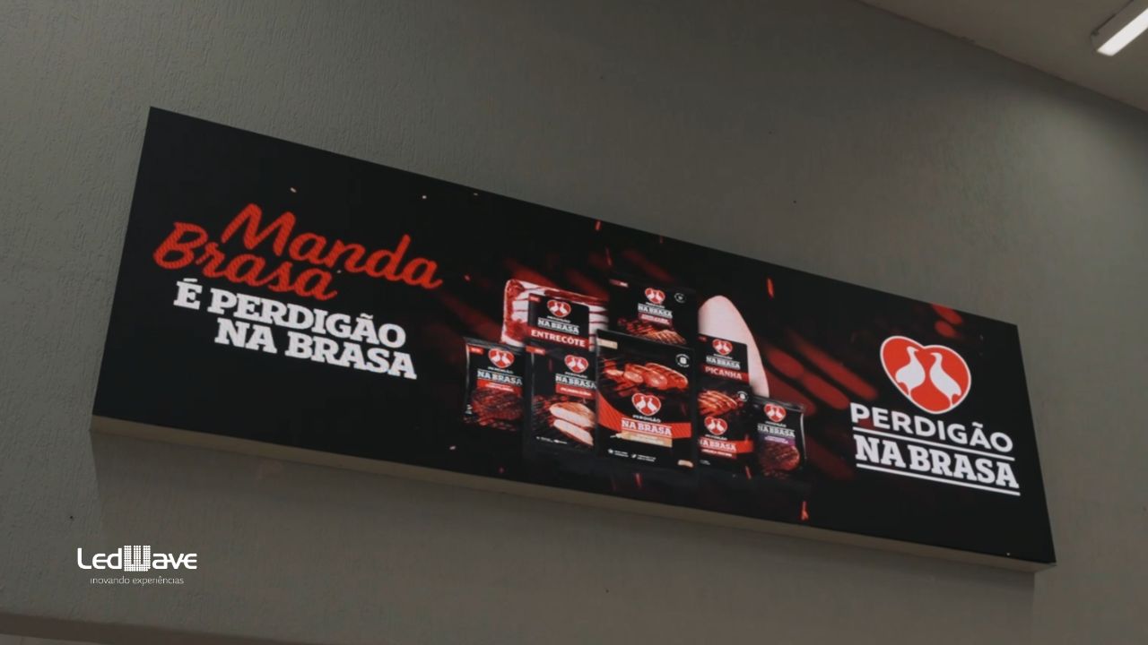 Retail media em painéis de LED